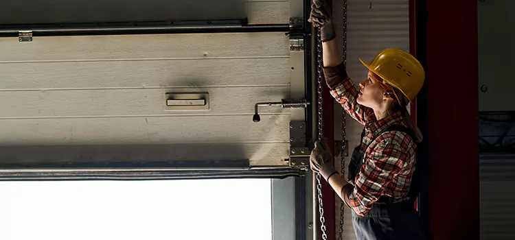Addressing Common Garage Door Stoppage Issues in Hermiston, OR